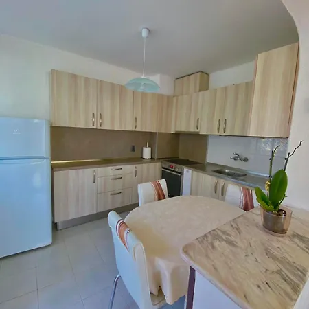 Ropotamo Apartament *