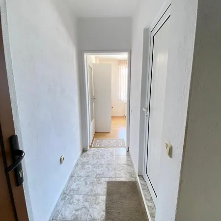 Apartment Ropotamo *